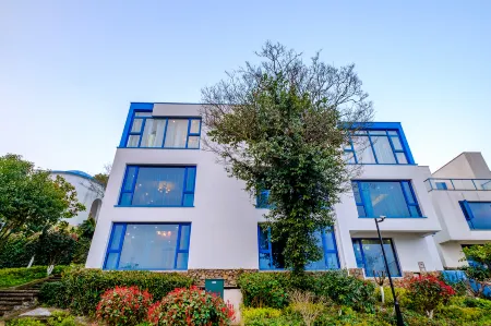 Aegean Sea Holiday Villa Отели рядом с достопримечательностью «The Xiushan Island Scenic Area»