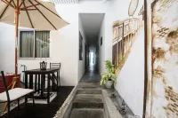 Chino Town Gallery Alley