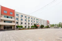 LANTING OCEAN VIEW HOTEL - parking