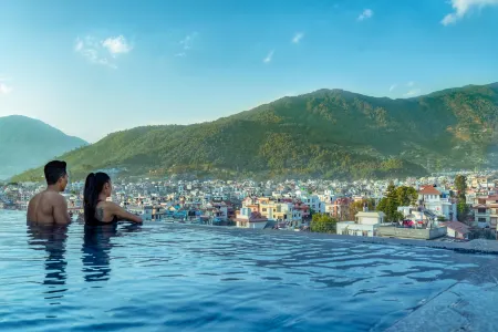 Hotel Sabrina Kathmandu Отели рядом с достопримечательностью «Буданилкантха Темпл»