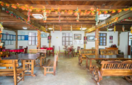 Puzhehei Yunshuijian Inn - Parking