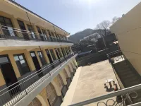 甘泉信天游賓館 - 停車場