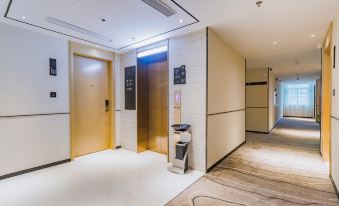 Convenient City Hotel (Shanwei Luhe Branch)