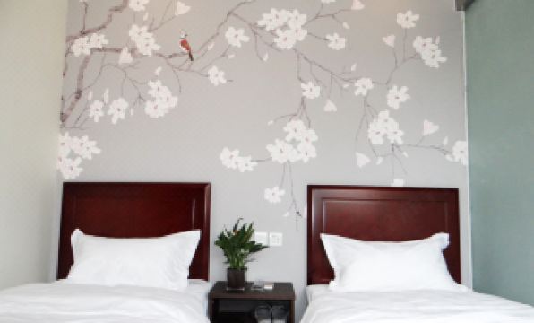 1. 커미 호텔(베이..