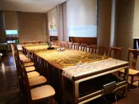 Fuxian Lake Tongchenyuan Lakeview Hot Spring Hotel