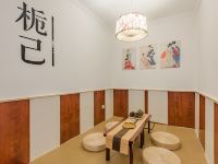 西安闫海公寓(与西影路分店) - 日式二室一厅套房
