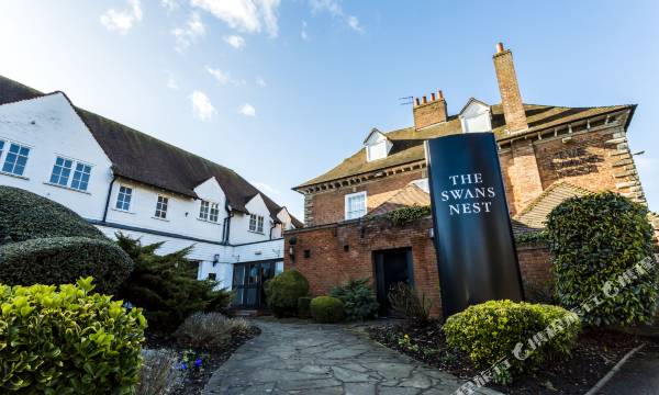 Swan's Nest Hotel