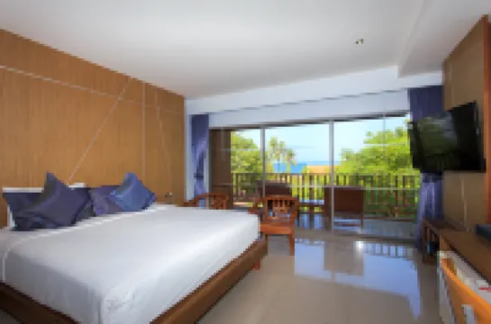 Chaweng Cove Beach Resort