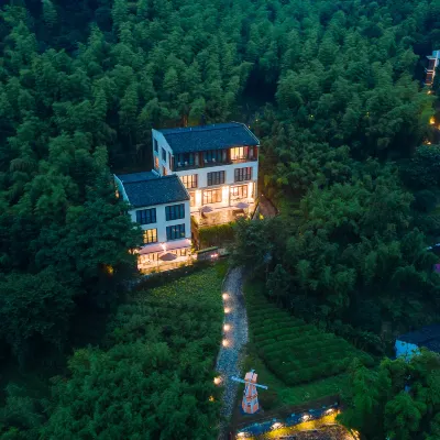 Sury Resort Hotels near Wangwei Mountain