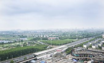 Qingshe Apartment (Shanghai Sijing Metro Station)