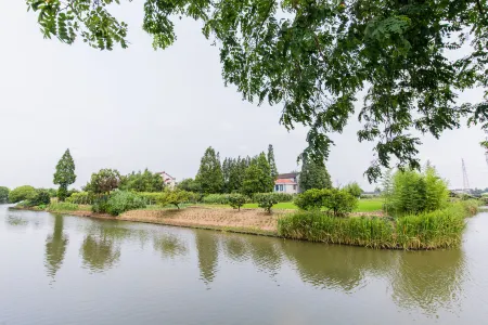 Shanghai Wenxing Mengxi characteristic Guesthouse