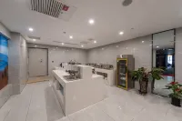 Rubik's Cube Hotel - breakfast