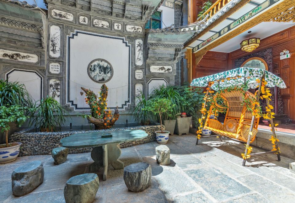 Jinbi Yayuan Night View