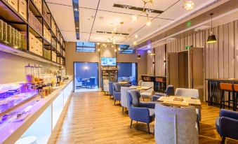 Starway Hotel