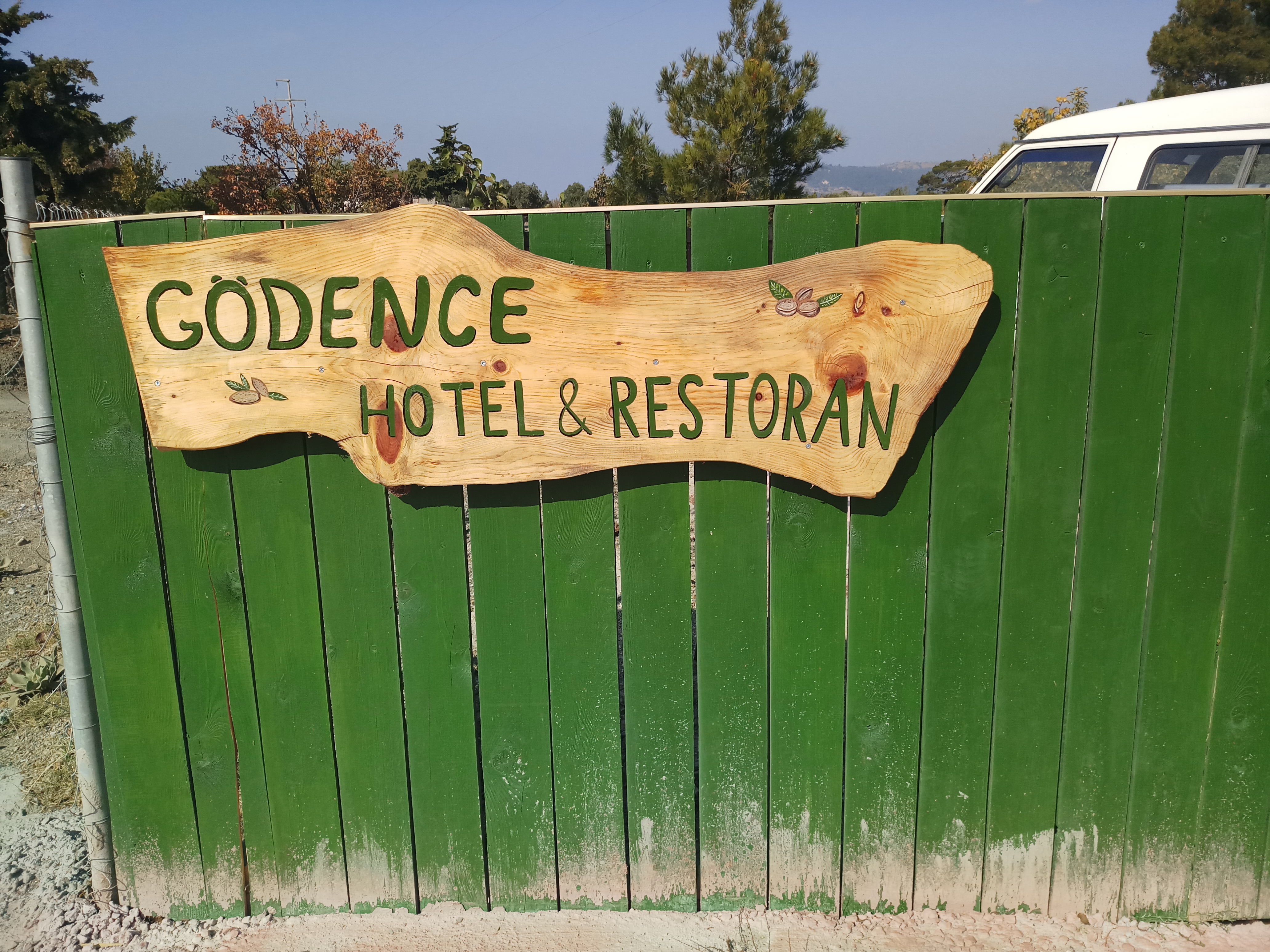 Godence Hotel Restoran
