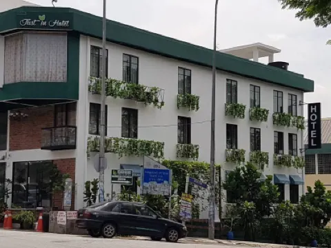 Just in Hotel Hotels near Universiti Pertahanan Nasional Malaysia