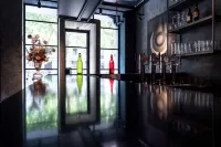 โรงแรมเจ24 มิลาโน - ที่มีบาร์