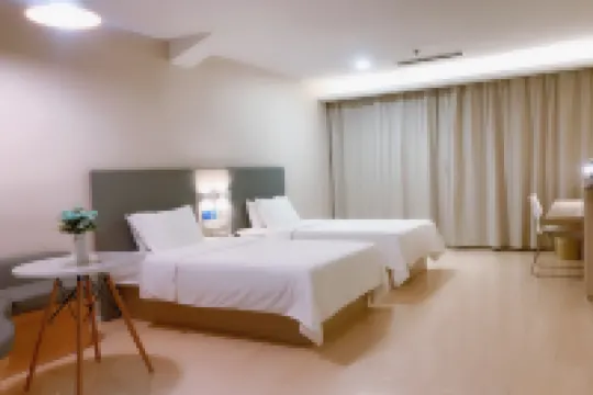 Hanting Hotel (Zibo Gongqingtuan Road Badaju Branch) Hotels near Zibo People's Park