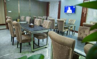 Siqi Business Hotel