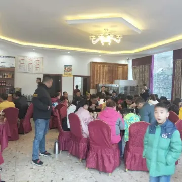 Seda Xueyu Jucai Hotel