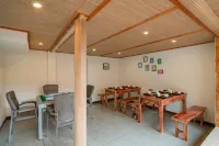 Floral Hotel·First sight of Huyun residential hotel in Lugu Lake Hotels in Yanyuan