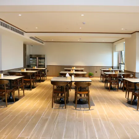HanTing Hotel (Fuyang Taihe Wanda Plaza)