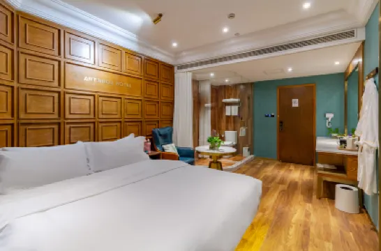 โรงแรมไอเช สเปซ เมี่ยน (จัตุรัสหวู่ซือ ชิงเต่า) โรงแรมใกล้สวนโอลิมปิกชิงเต่า