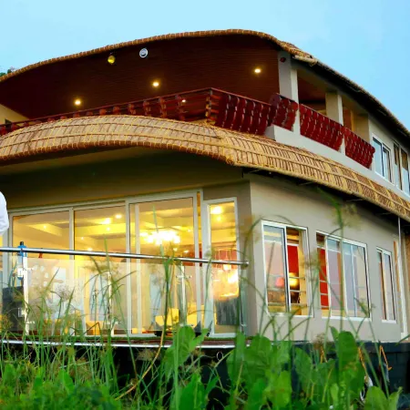 Indiavacationz Houseboat