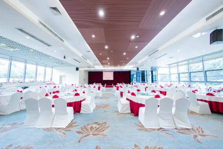 Changguangxi Hotel Отели рядом с достопримечательностью «Junzhang Mountain»