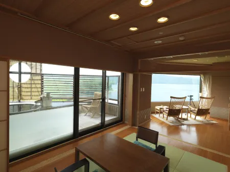 Akan Yuku No Sato Tsuruga Отели рядом с достопримечательностью «‎Akan Ainu Kotan»