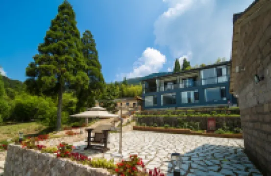 Shili Qingshan Forest Villa