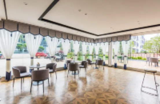 Yunzhishang Hotel (Weishan Ancient City Railway Station Store)