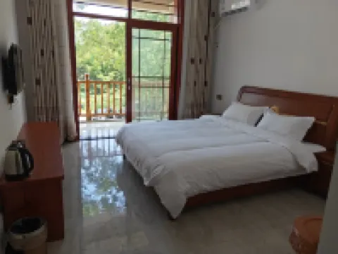 Yichun Dashuxia Inn