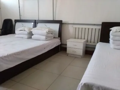 沁陽ホームイン のホテル