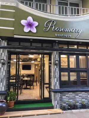 Rosemary Boutique Hotels in Маафуши