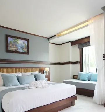 Junior Suite with Cliff View