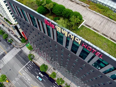 Ibis Ambassador Suwon Отели рядом с достопримечательностью «Кёнггиский университет Сувон Кампус»