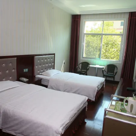 Shuangpai Fuyulou Hotel