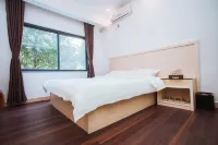 Lingyun Business Hotel