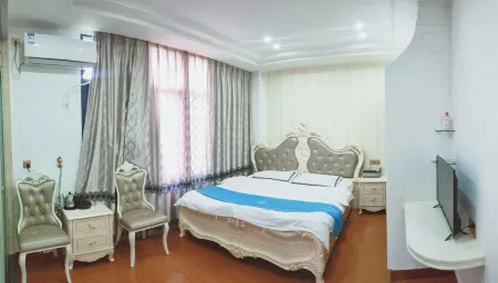 Qplus·Yunxiao Aimei Severice Hotel Отели рядом с достопримечательностью «Triton Bay»