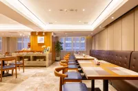 Yitel Collection (Shenyang Hunnan Olympic Sports Caixia Street Subway Station Branch )