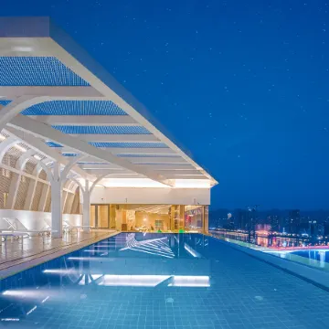 Chongqing YaQi Hotel（Jiefang Tablet shop）