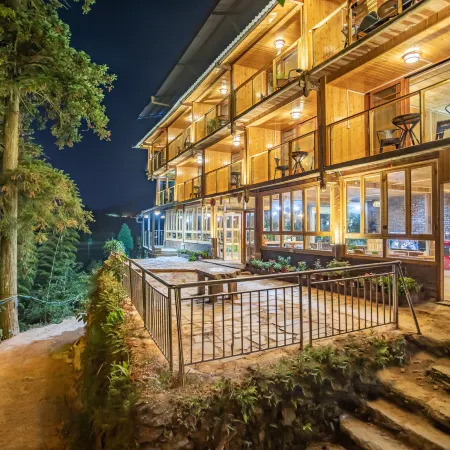 Huakaixiaoyuan Homestay (Longsheng Longji Terraced Field Viewing Terrace) Отели в г. Луншэн