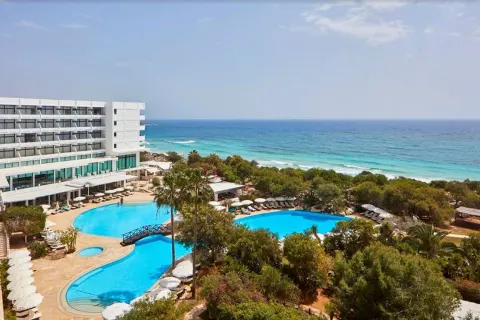 Grecian Bay