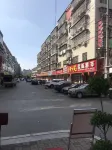 Yiyang Fenglin Evening  Hotel