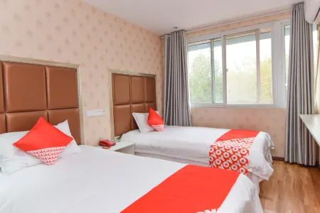 Bengbu Juyuan Theme Hotel Отели рядом с достопримечательностью «Anhui Vocational College of Electronics and Information Technology»