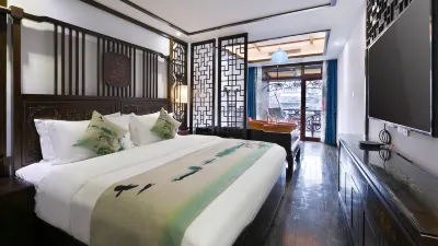 Floral Hotel ·Fenghuang Grand Riverview
