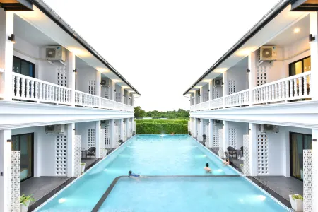 Chaanburi Boutique Resort