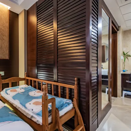 Lanjiang Hotel