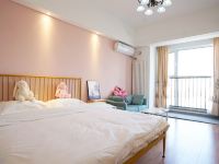 青岛优途美寓公寓 - 精致大床房